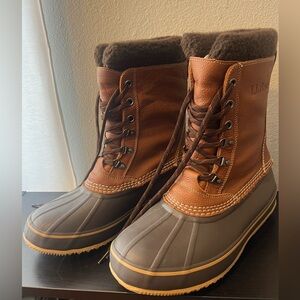 LL Bean Men’s Snowboot with Tumbled Leather Size 10